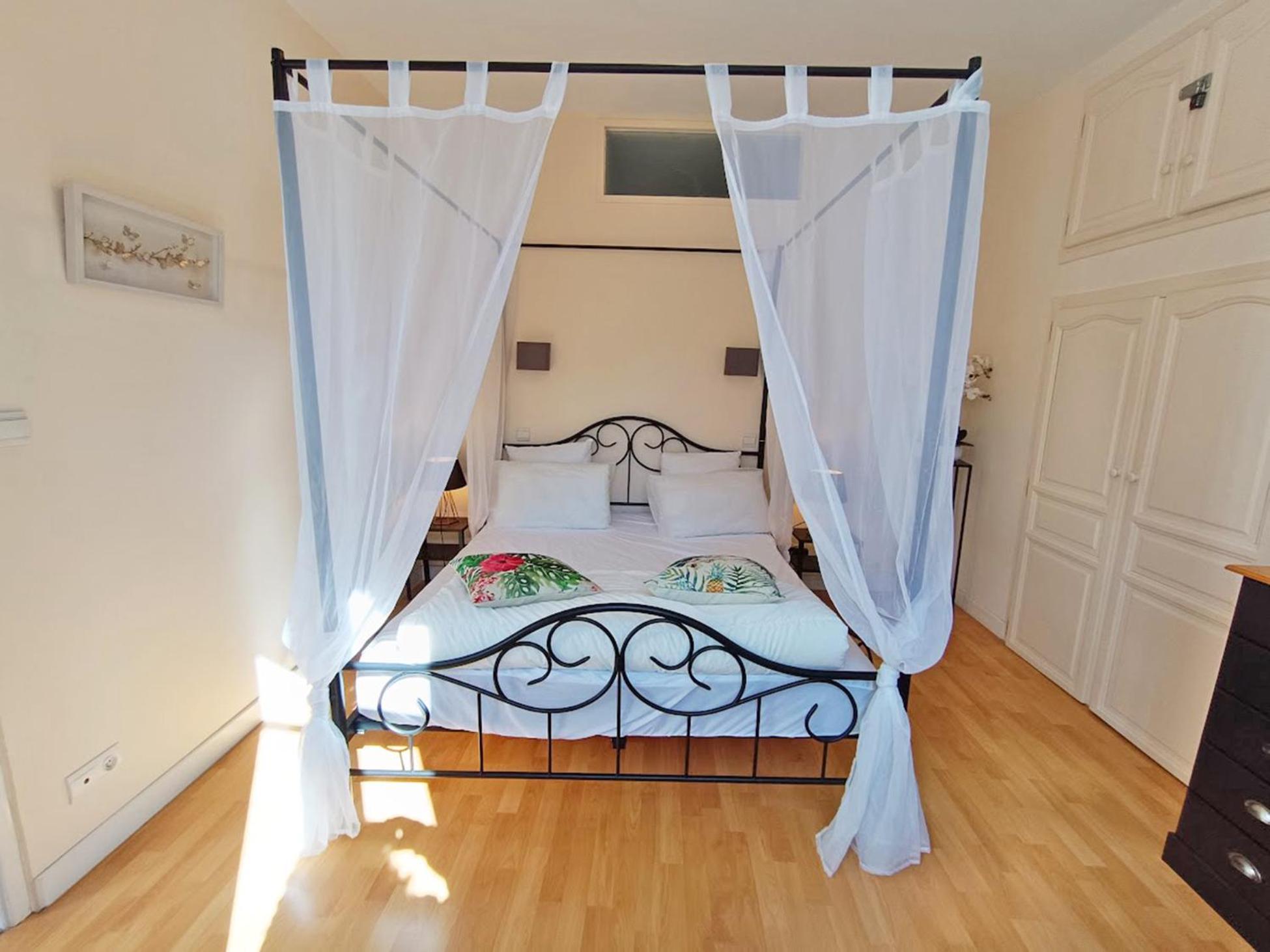 Luchon Holidays, Parking, Wifi, Balcon, Cave, T3 8 Personnes Bagnères-de-Luchon Extérieur photo